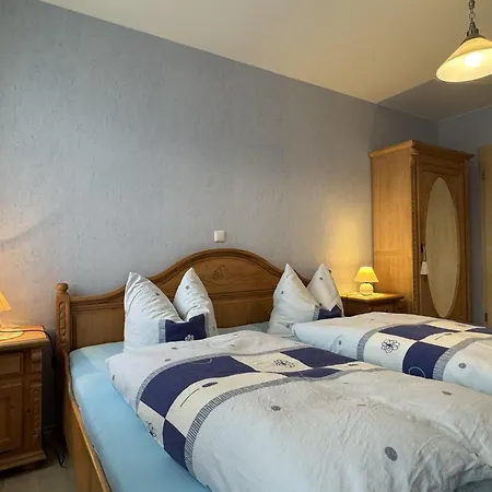 Apartment Cosy In Wiek With Garden Near The Sea