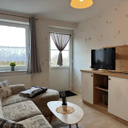 شقة Cosy In Wiek With Garden Near The Sea *